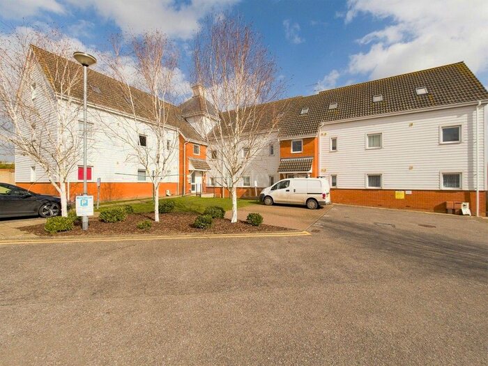 1 Bedroom Flat To Rent In Ensign Way, Diss, IP22