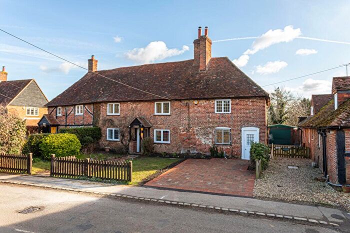 4 Bedroom Cottage To Rent In Hook Road, Greywell, RG29