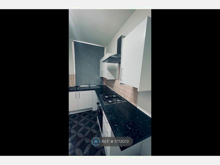 2 Bedroom Terraced House To Rent In Stanley Road, Leeds, LS9