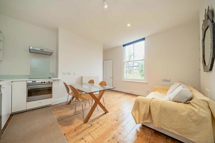 1 Bedroom Flat To Rent In Oxford Gardens, London, W10