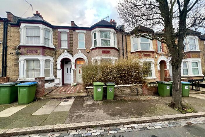 3 Bedroom Terraced House For Sale In Chancelot Road, SE2