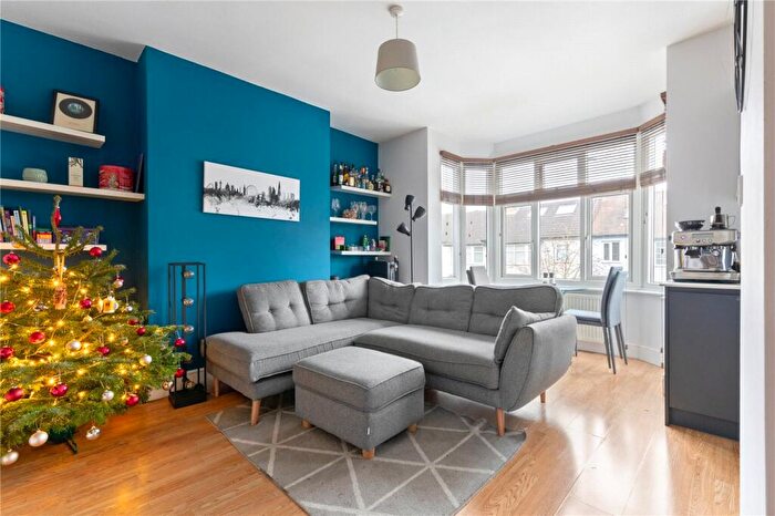 3 Bedroom Apartment For Sale In Gorringe Park Avenue, Mitcham, CR4