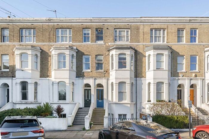 2 Bedroom Flat To Rent In Westcroft Square, Hammersmith, W6