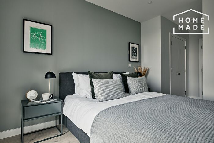 1 Bedroom Flat To Rent In Blackhorse Mills, E17