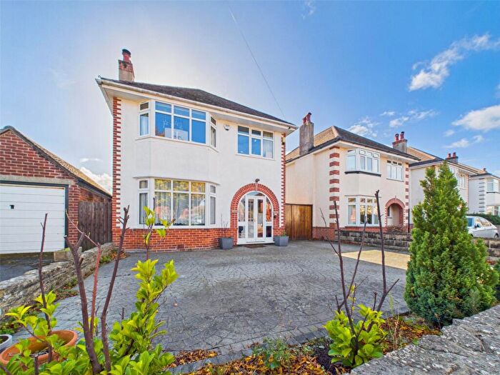 3 Bedroom Detached House For Sale In Durrington Road, Bournemouth, BH7