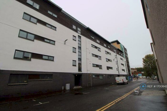 2 Bedroom Flat To Rent In Charlotte Street, Glasgow, G1