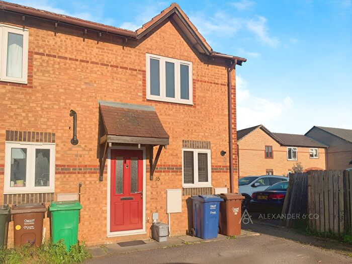 2 Bedroom End Of Terrace House To Rent In Japonica Close, Bicester, OX26
