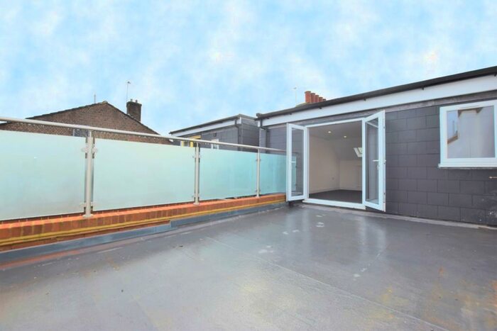 2 Bedroom Flat To Rent In Crawford Road Camberwell, SE5