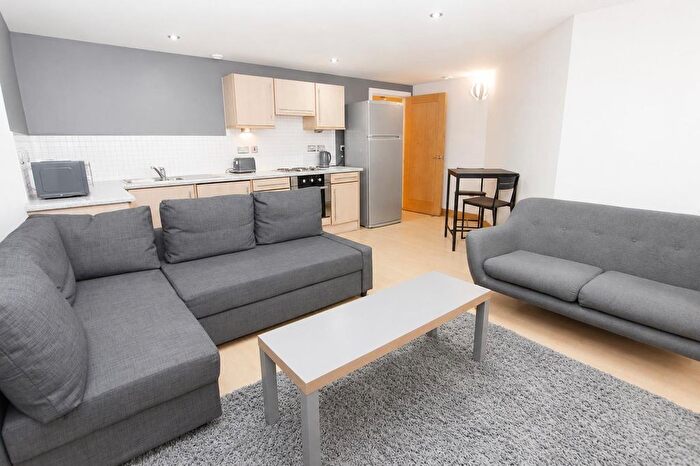 1 Bedroom Flat To Rent In Blue Little Neville Street, Leeds, LS1