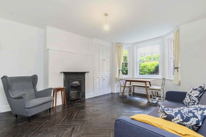 1 Bedroom Flat To Rent In Avonmore Road, London, W14