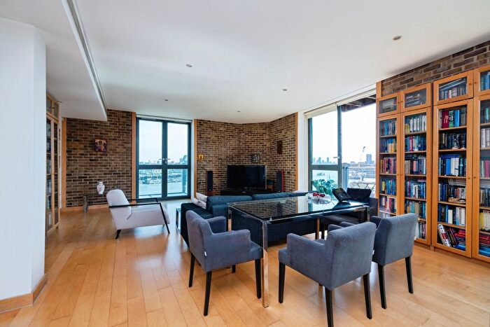 2 Bedroom Flat For Sale In Shad Thames, London, SE1