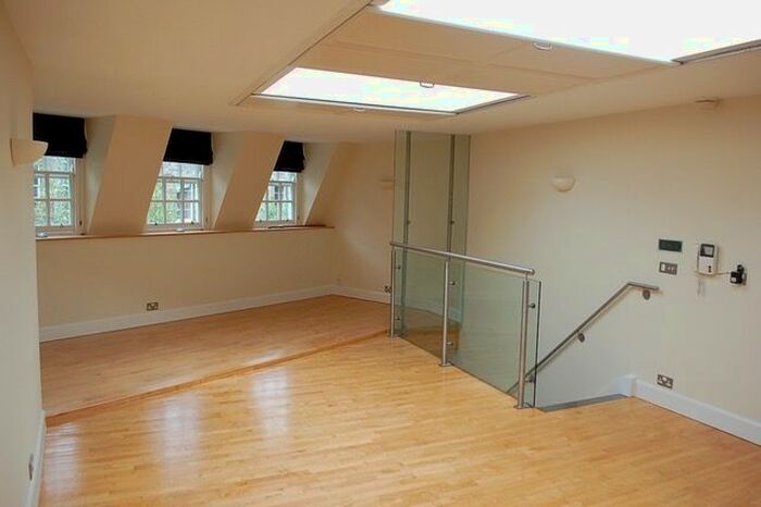 Studio To Rent In Canon Lane, Canonmills, Edinburgh, EH3