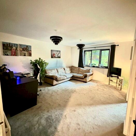 1 Bedroom Flat To Rent In Caunter Road Speen, RG14