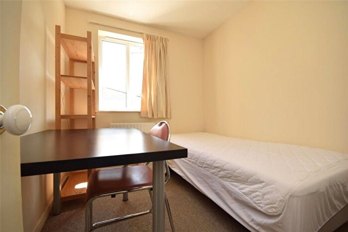 1 Bedroom Semi-Detached House To Rent In Sheldons Court, Winchcombe Street, Cheltenham, Gloucestershire, GL52