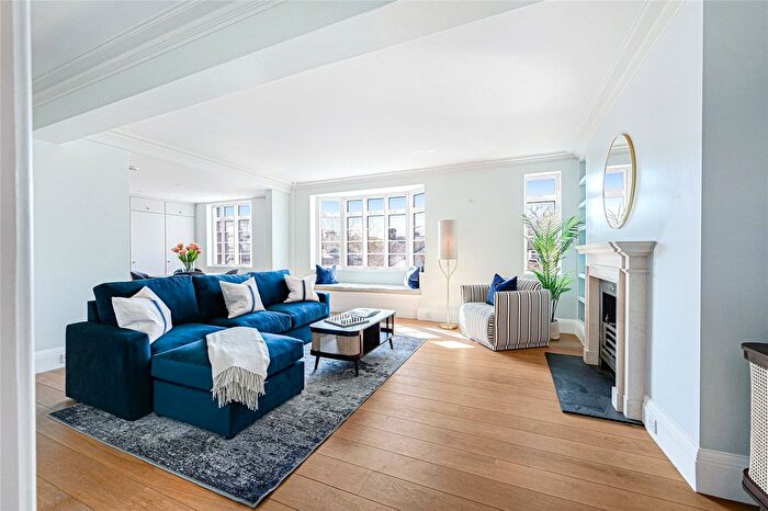 2 Bedroom Flat To Rent In Rosscourt Mansions, Buckingham Palace Road, Victoria, London, SW1W