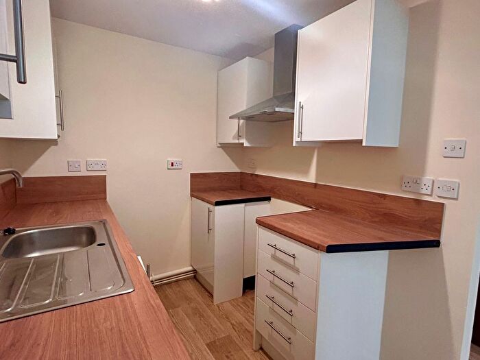 1 Bedroom Flat To Rent In Lyric Court, Pontardawe, SA8