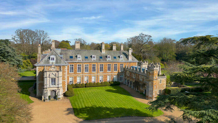 2 Bedroom Penthouse For Sale In Harborough Road, Dingley, Market Harborough, LE16