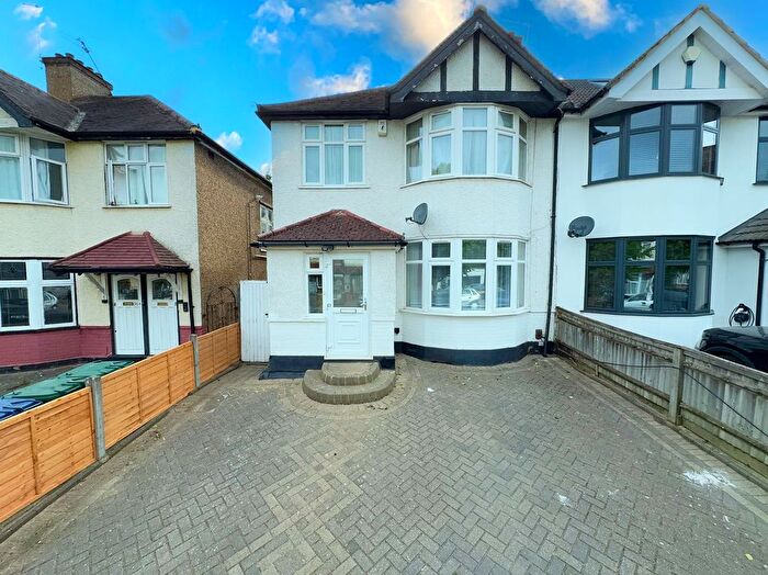 3 Bedroom Semi Detached House For Sale In Fairfield Crescent, Edgware, HA8