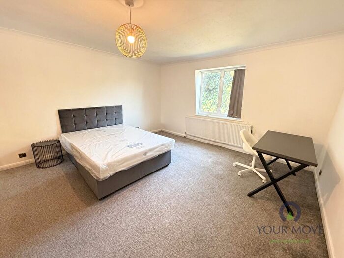 1 Bedroom Detached House To Rent In Brighton Road, Hooley, Coulsdon, Surrey, CR5