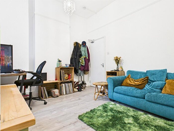 1 Bedroom Apartment To Rent In Dyke Road, Brighton, BN1