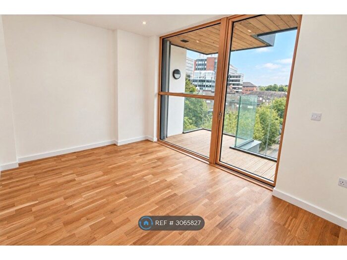 2 Bedroom Flat To Rent In Brouard Court, Bromley, BR2