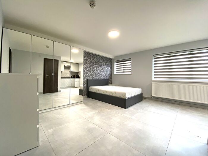 Studio To Rent In Chaplin Road, Wembley, HA0