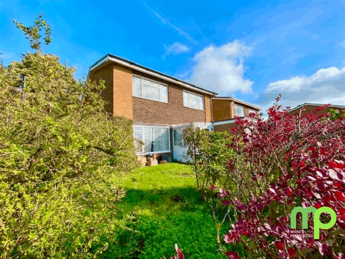 4 Bedroom Detached House For Sale In Chapel Lane, Wymondham, NR18