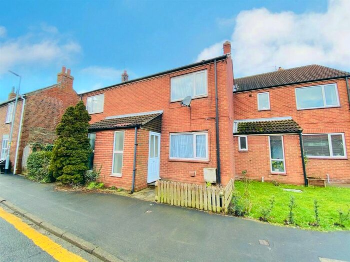 3 Bedroom Property To Rent In Main Street, Brandesburton, Driffield, YO25
