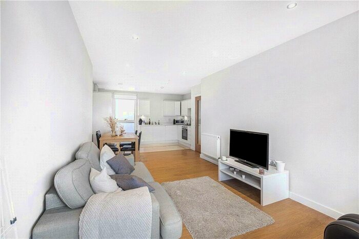 2 Bedroom Apartment To Rent In Boulcott Street, Limehouse, London, E1