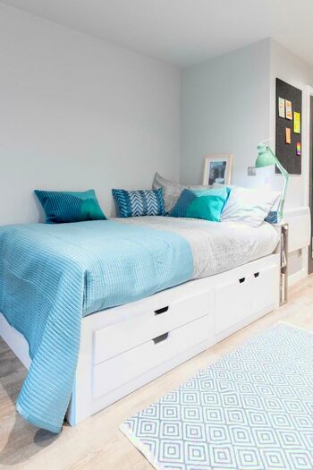 Studio To Rent In Zone, De Montfort Mews, Leicester, Leicestershire, LE1