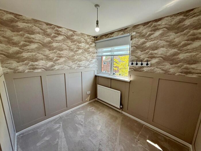 2 Bedroom Flat To Rent In Craigmillar Avenue, Blakelaw, NE5