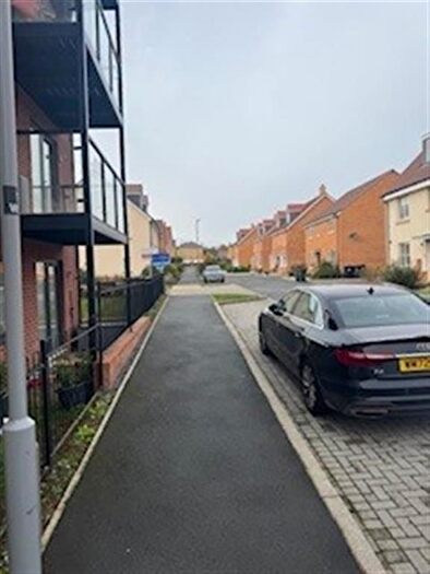 2 Bedroom Flat For Sale In Whitecastle Way, Kingsmead, Milton Keynes, MK4