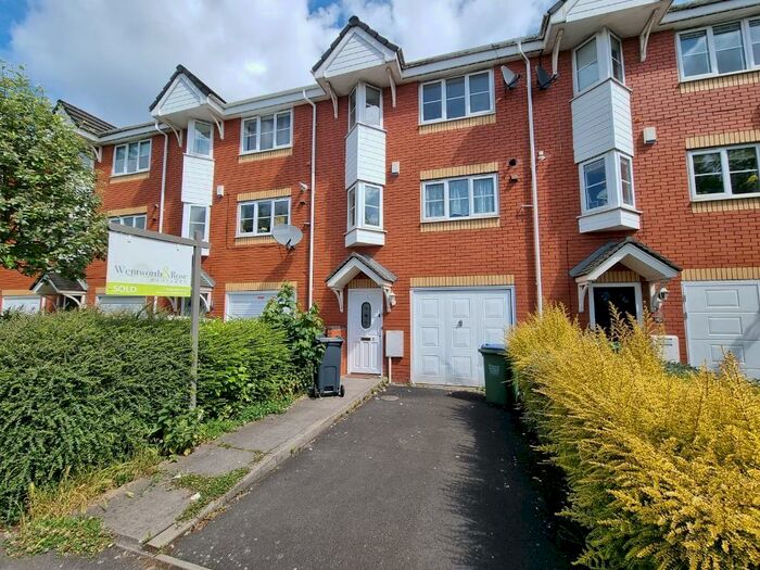 4 Bedroom Mews To Rent In Anderson Road, Bearwood, Birmingham, B66