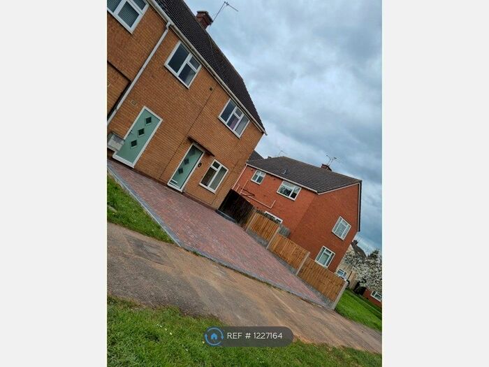 3 Bedroom Semi-Detached House To Rent In Mason Avenue, Leamington Spa, CV32