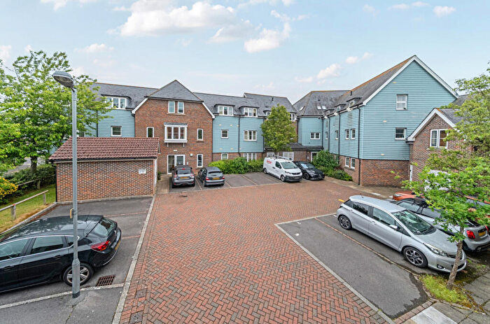 2 Bedroom Flat For Sale In Broadacre Place, Fareham, Hampshire, PO14