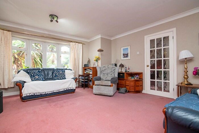 4 Bedroom Detached House For Sale In Barley Croft Stoke Heath Bromsgrove, B60