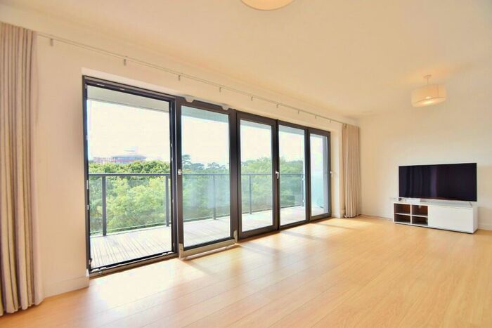 2 Bedroom Flat To Rent In Bournemouth, BH1