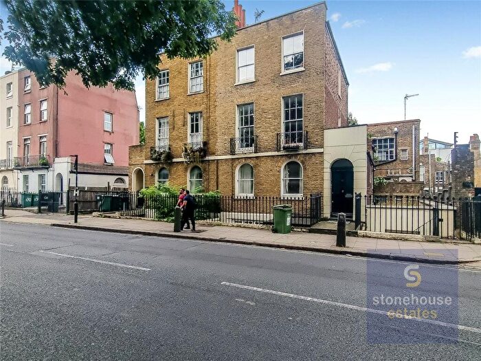 4 Bedroom Apartment To Rent In Camden Street, London, NW1