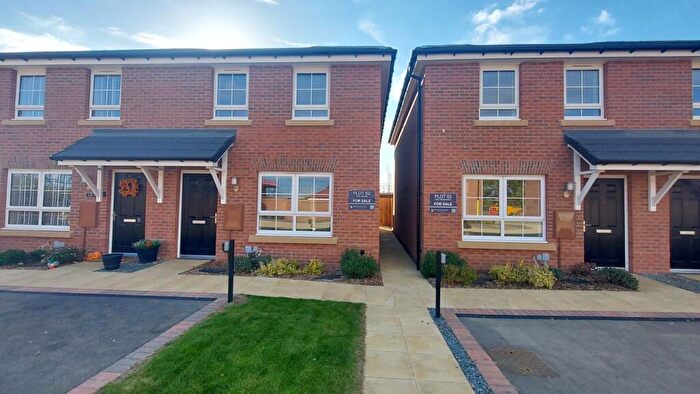 3 Bedroom Semi-Detached House For Sale In Matsell Drive, Corby Glen, NG33