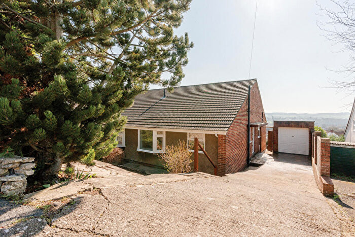 2 Bedroom Bungalow For Sale In Clifford Gardens, Shirehampton, Bristol, BS11
