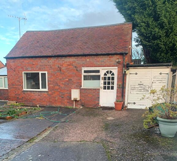 1 Bedroom Cottage To Rent In Cobham Road, Halesowen, West Midlands, B63