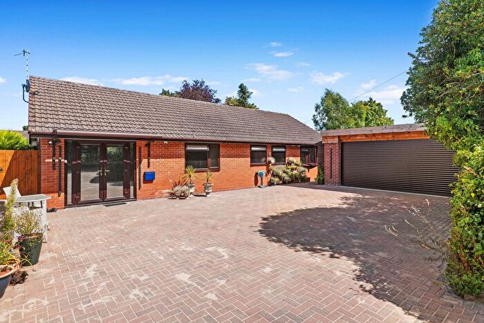 2 Bedroom Bungalow For Sale In Larkspur, O'keys Lane, Fernhill Heath, Worcester., WR3