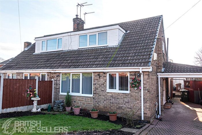 2 Bedroom Bungalow For Sale In Slack Lane, Crofton, Wakefield, West Yorkshire, WF4