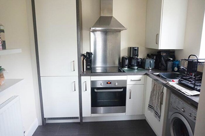 2 Bedroom Flat For Sale In Freya Road, Ollerton, NG22