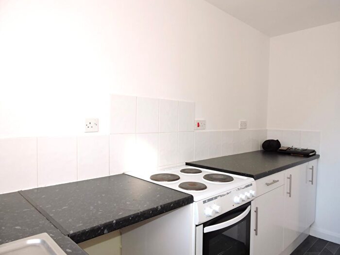 1 Bedroom Flat For Sale In Cobbett Close, Enfield Wash, Middlesex, EN3