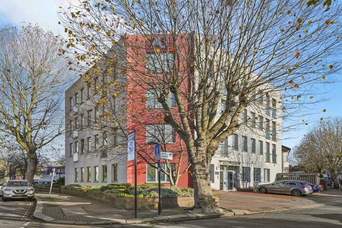 1 Bedroom Apartment To Rent In Wesley Avenue, Park Royal, NW10