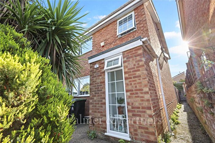 3 Bedroom End Terrace House To Rent In Briarhayes Close, Ipswich, Suffolk, IP2