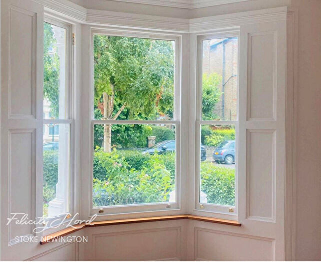 2 Bedroom Apartment For Sale In Hillmarton Road, London, N7