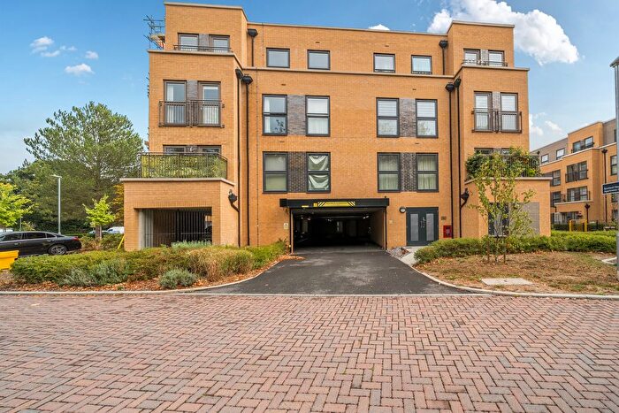 2 Bedroom Flat For Sale In Cornwall Gardens, Burnham, SL6