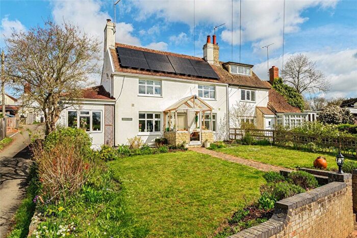 3 Bedroom End Of Terrace House For Sale In High Street, Dadford, Buckingham, Buckinghamshire, MK18